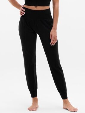 Athleta Salutation High Rise Jogger, Small